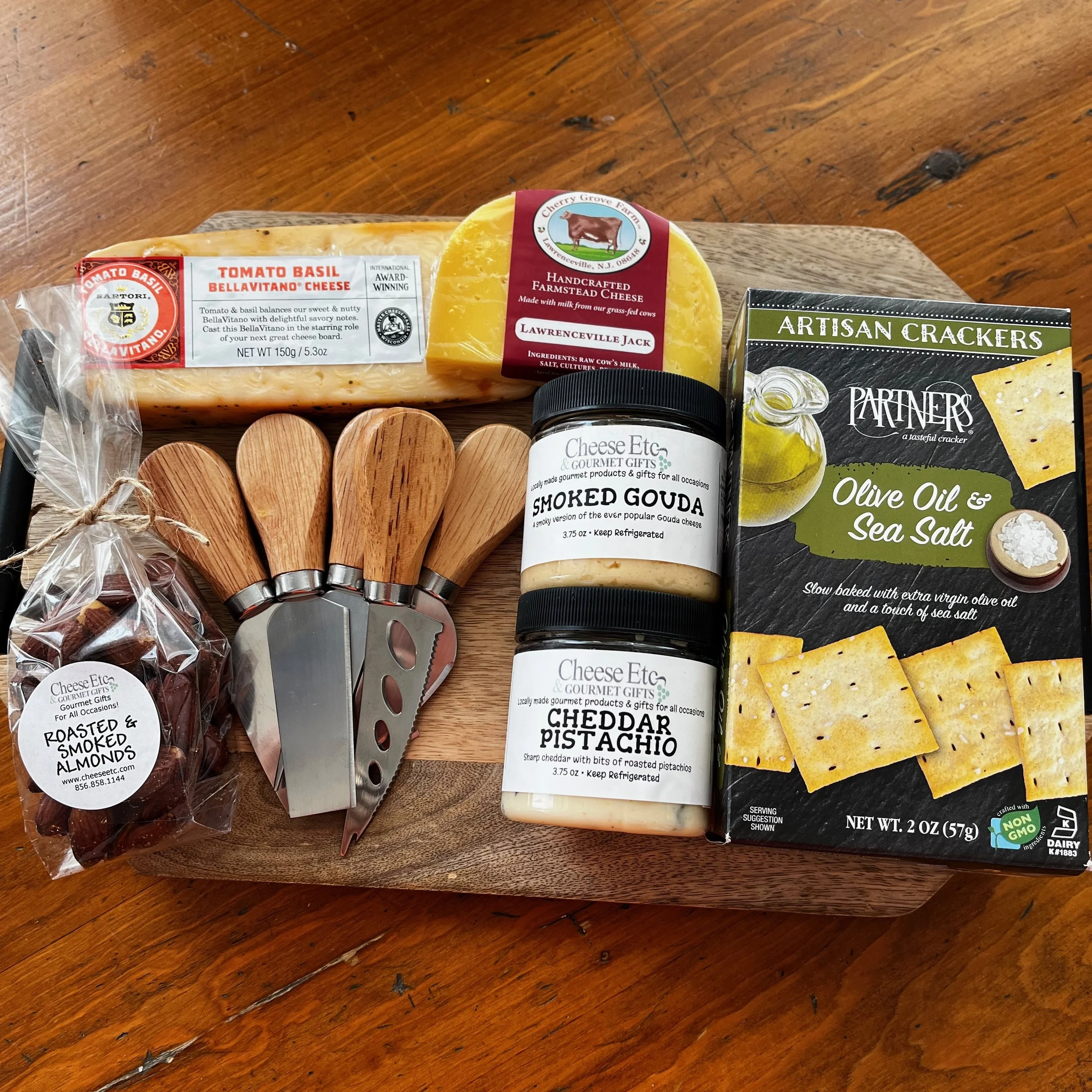 TOO cheeseTOOgether ジェユンセット Cheese Gifts, Cheese Boards & Charcuterie | Haddon Township, NJ